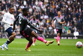 多米电竞 -里程碑夜！托特纳姆遗憾出局，英超集结日刷纪录，引发热议，心理建设被强调 