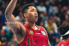 多米娱乐官网 -风云突变北京首钢冲刺阶段队长鼓劲；CBA常规赛版图或变；话题不断；训练强度明显提升的简单介绍