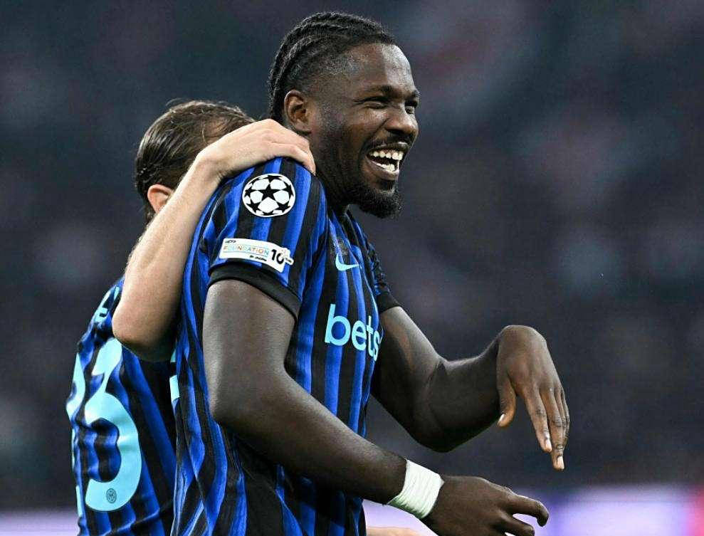 关于赛后阿贾克斯备战社区盾，调整名单细节曝光，态度坚定，球队文化再被提及的信息