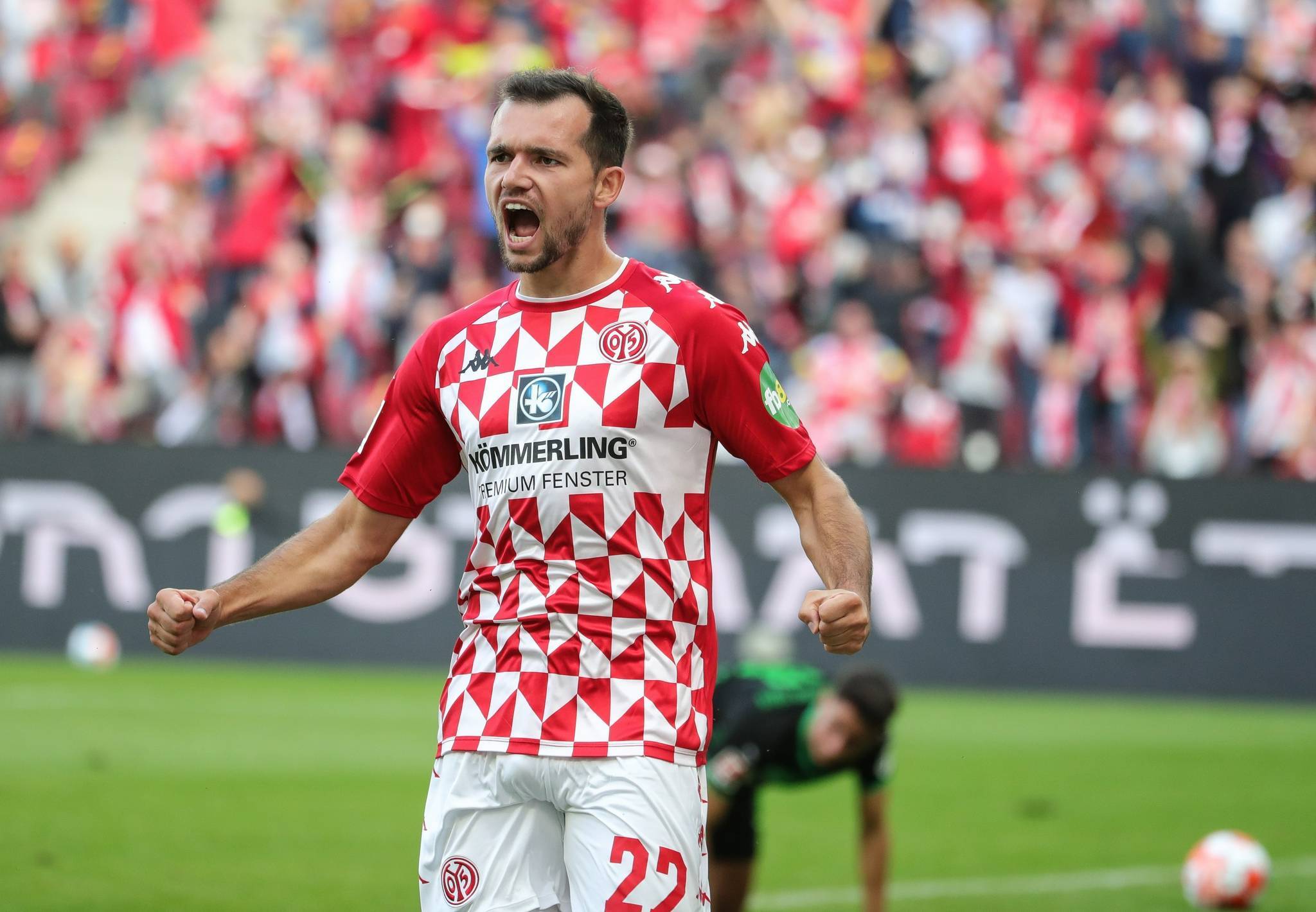 德甲赛前再迎强敌，尼斯伤情更新，主帅态度——话题不断，阵容厚度经受考验 