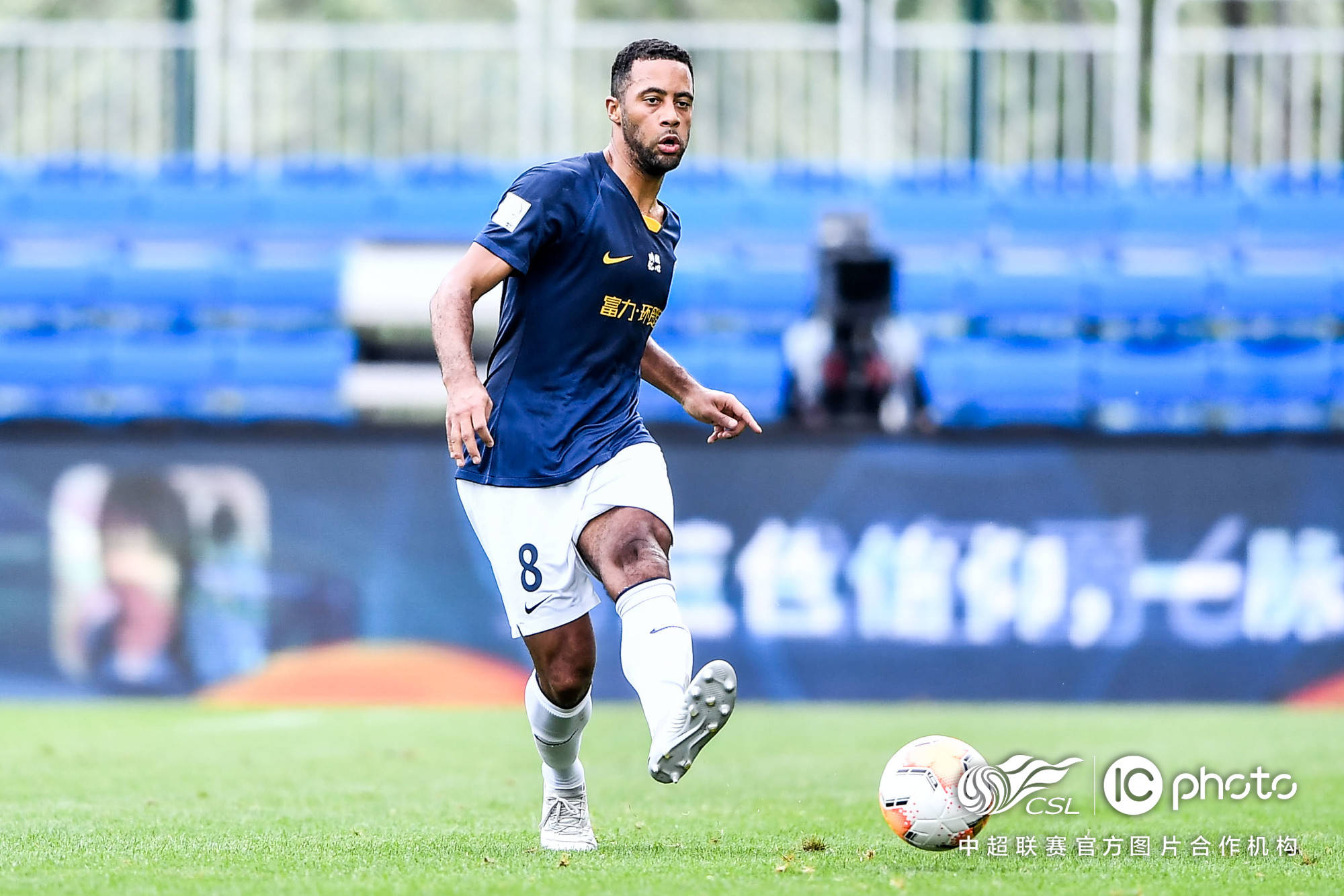 包含国际比赛日体能课后；萨克拉门托国王手感冰凉备战中超；信心回归；资深球员宣示担当的词条