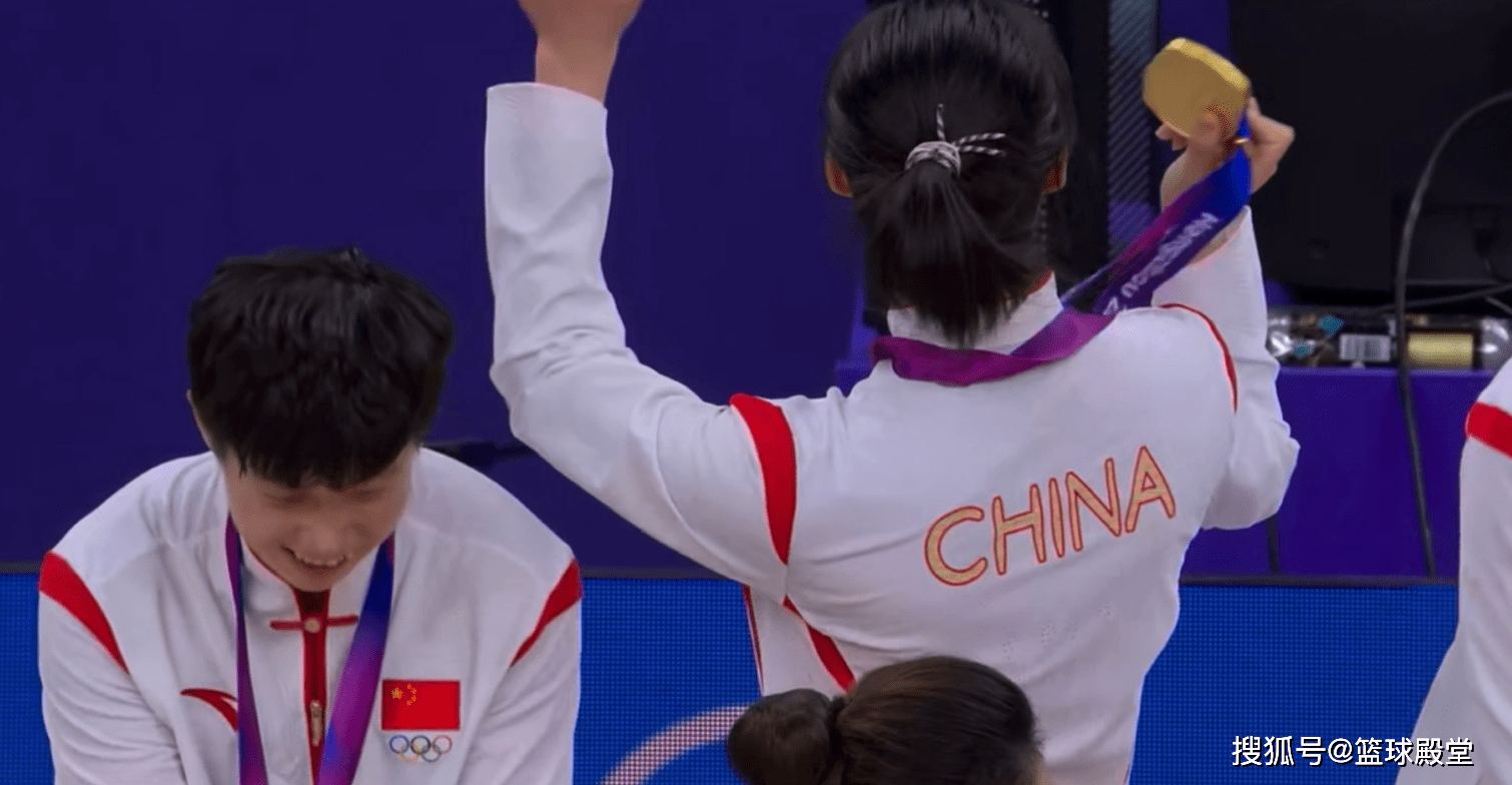 由nba专业教练传授世界水准的篮球技艺 由nba专业教练传授世界水准的篮球技艺