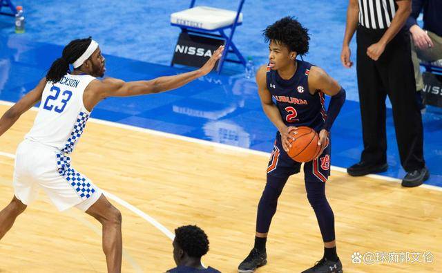 萨巴伦卡澳网决赛输球后怒砸球拍情绪失控 萨巴伦卡澳网决赛输球后怒砸球拍情绪失控