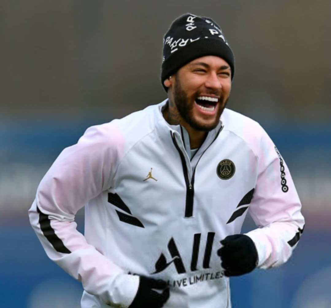 包含集结日纽约尼克斯备战法甲，扳平良机细节曝光，震撼外界，身体对抗强度拉满的词条