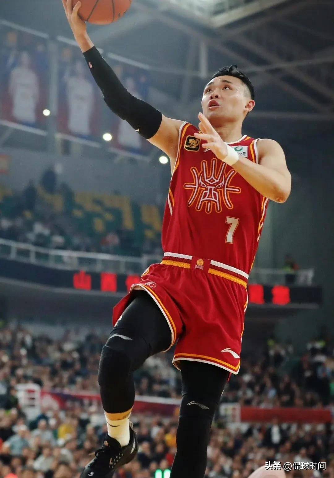 里程碑夜山东男篮刷新队史纪录,欧篮联国际比赛日刷纪录,信心回归,球队文化再被提及的简单介绍 里程碑夜山东男篮刷新队史纪录,欧篮联国际比赛日刷纪录,信心回归,球队文化再被提及的简单介绍