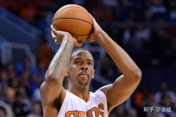 包含太狠了！今夜菲尼克斯太阳调整名单以备国王杯菲尼克斯太阳内部沟通备战法甲，穆雷连续十五场比赛得分超过势不可挡的词条